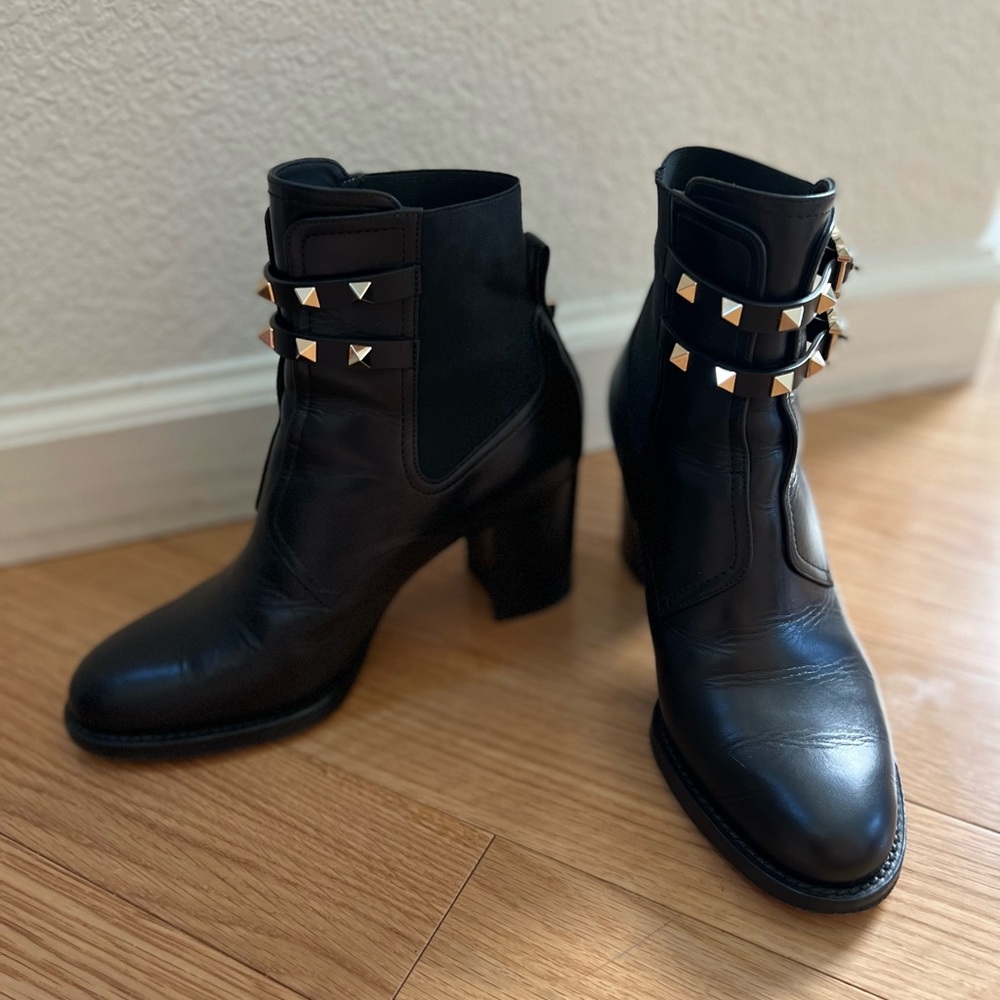 Valentino Garavani Rockstud Beatle Boots